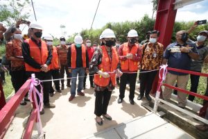 Bupati Landak Resmikan 4 Jembatan, Satu Diantaranya di Kampet