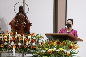 Malam Misa Paskah di Geraja Salib Suci, Ini Pesan Bupati Landak