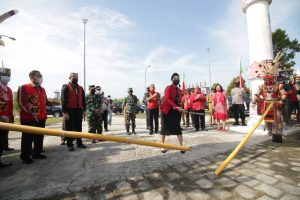 Naik Dango ke 36 di Landak, Bupati Landak : Kita Laksanakan Ritual Adat Saja