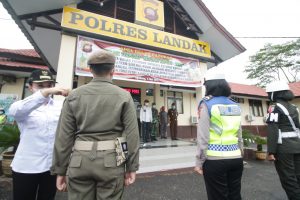 Bupati Landak Pimpin Gelar Apel Pasukan Operasi Ketupat Tahun 2021