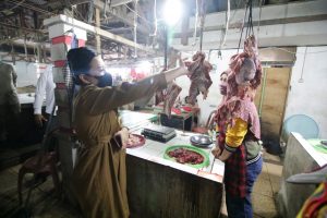 Pantau Harga Sembako, Bupati Landak dan Kapolres Landak Turun ke Pasar