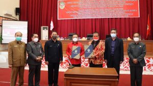 Pemkab Landak dan DPRD Tandatangani KUA dan PPAS RAPBD 2022