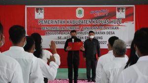 Bupati Kapuas Hulu Lantik Anggota BPD Empanang di Nanga Kantuk