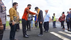 Kunjungi Kapuas Hulu, Ini Harapan Bupati Murung Raya