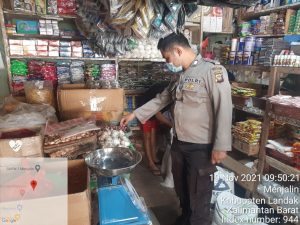 Cek Harga Sembako di Pasar Menjalin, Polsek Menjalin Gelar Patroli Rutin