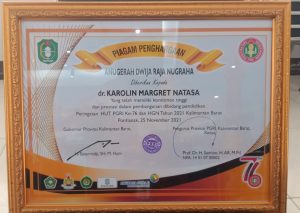 HGN Bupati Landak Terima Anugerah Dwija Praja Nugraha