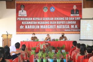 Karolin Ingatkan Pihak Sekolah Untuk Tidak Jual Buku