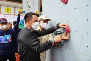 Wabup Kapuas Hulu Resmi Buka Sirkuit Seri Dua Panjat Tebing Seluruh Kalimantan Barat