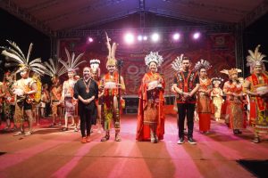 Bupati Kapuas Hulu Hadiri Penutupan PGD Kalbar ke-XXXVI
