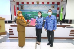 Bupati Landak Dapat Predikat Baik Pada Penilaian Pamjab