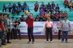 Sis Buka Open Turnamen Voli Seluruh Kapuas Hulu
