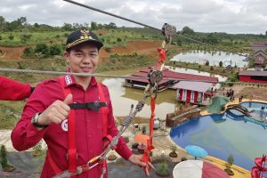 Bupati Kapuas Hulu Resmikan Taman Wisata Bukit Semugang