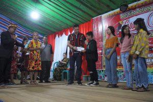 Gawai Dayak Nanga Entibab, Bupati Sis Bangga Melibatkan Generasi Muda