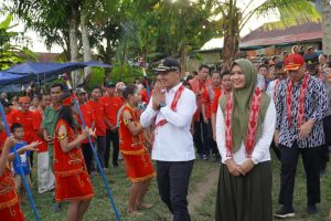 Wabup Kapuas Hulu Buka Gawai Dayak di Nanga Lemedak
