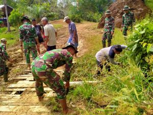 Bangun Semangat Gotong-Royong TMMD di Bahenap TNI Libatkan Warga