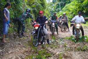 Bupati Kapuas Hulu Akan Bangun Jalan Nanga Mandai – Nanga Embaloh
