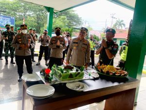 HUT ke-64 Kodam XII/Tpr, Kapolres Barut Berikan Surprice