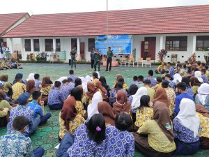 Kodim 1014/Mtw Beri Wasbang ke Siswa Baru SMAN 4 Muara Teweh