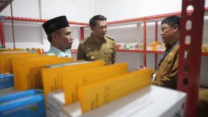 Sis Resmikan Apotek Uncak Kapuas Farma II di Boyan Tanjung