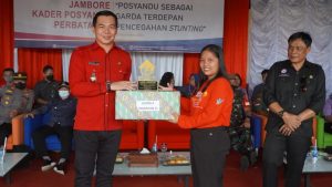 Bupati Kapuas Hulu Tutup Jambore Kader Posyandu Perbatasan