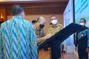 Pj Bupati Landak Hadiri Kegiatan Kick Off GNPIP