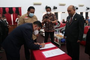 Samuel Hadiri Pelantikan DPC PIKI Landak