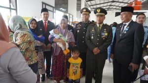 Gandeng Pemerintah dan Polri, Kodim Putussibau Gelar Kegiatan Sosial di Badau