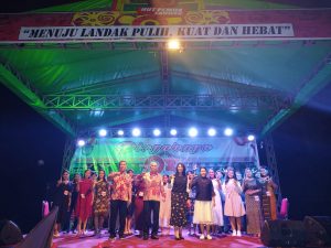 Pj Bupati Landak Buka Landak Idol Dalam Rangka HUT Ke-23 Pemkab Landak