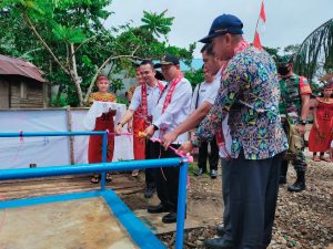 Pj Bupati Landak Resmikan Pamsimas