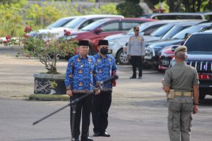 Samuel Pimpinan Upacara Tiga HUT Sekaligus
