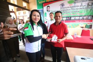 HKTI Landak Gelar Penyuluhan Hama, Karolin : Pencegahan Hama Sejak Mulai Tanam