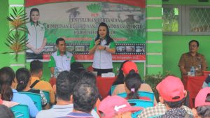 Karolin Berikan Sosialisasi Pengendalian Hama Terpadu di Dua Kecamatan