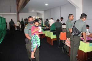 Peringati Hari Juang TNI AD ke-77, Kodam XII/Tpr Gelar Bakti Sosial dan Doa Bersama