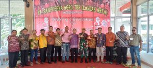 Sekda Landak Natal Bersama Keluarga Besar PT. Sampoerna Agro