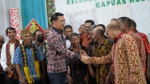 Sis Natal Bersama Keluarga Besar Flobamora