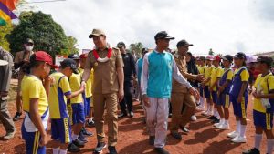 Bupati Kapuas Hulu Buka KOSN dan FLS2N di Kalis