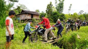 Sis Bersama Dandim Putussibau Tinjau Lokasi TMMD