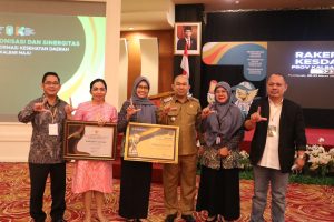 Pemkab Landak Raih Penghargaan Dari Kementerian Kesehatan
