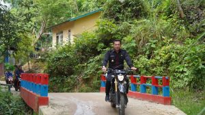 Sis Tinjau Hasil Pengerjaan Jalan Seberu – Nanga Lungu
