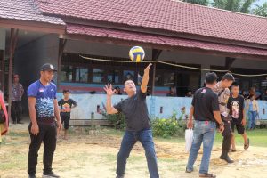 Vinsensius Buka Turnamen Roah Cup