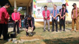 Sis Letakkan Batu Pertama Pembangunan GPSK Hidup Baru