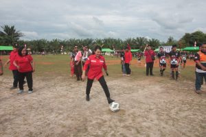Buka Turnamen Pama Cup II, Karolin Ingatkan Pentingnya Gotong Royong
