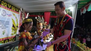 Bupati Kapuas Hulu Tutup Gawai Dayak di Semitau