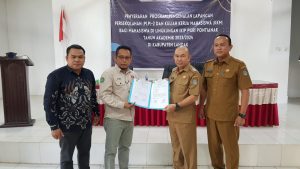 Samuel Hadiri Penyerahan PLP-2 dan KKM Mahasiswa IKIP PGRI Pontianak