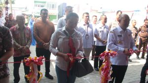 Karolin Bersama Pj Bupati Landak Resmikan Weng Coffee Ngabang