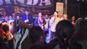 Kunjungi Desa Sungai Kelik, Karolin Sampaikan Pentingnya Politik Bagi Pembangunan