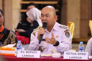Samuel Buka Rakor Penetapan Lokasi Pemasangan APK Pemilu 2024