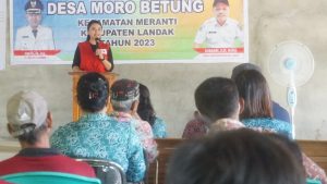 Menuju Moro Betung Bersih dan Sehat, Karolin : Saya Bangga Dengan Masyarakat Desa Moro Betung