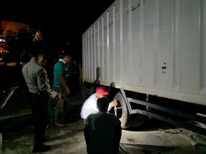 Berkali-Kali Alami Kendala di Jalan, Logistik Surat Suara Sampai di Sekadau dengan Aman
