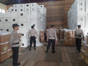 Sukseskan Pemilu 2024, Polres Singkawang Tingkatkan Pengamanan di Gudang Logistik KPU